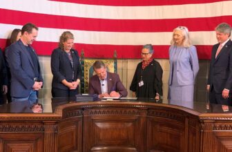 A brand new Nebraska legislation needs to make social media much less addictive for youths