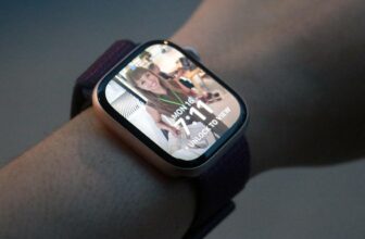 Decide up the Apple Watch Sequence 10 whereas it is on sale for $100 off