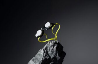 Kind makes its good swimming goggles more durable with Gorilla Glass lenses