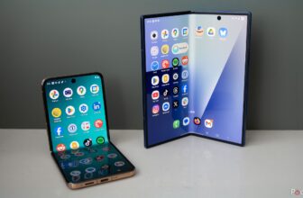 5 easy causes I will at all times decide a clamshell over book-style folding telephone