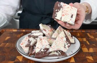 Peppermint Bark – Barefeet within the Kitchen